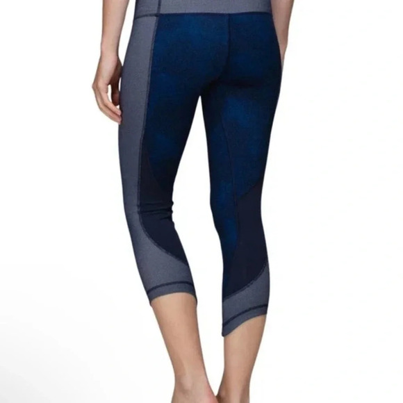 Lululemon Wunder Under Cropped Leggings Sashiko Inkwell Denim Blue - Size 6 - Picture 3 of 9